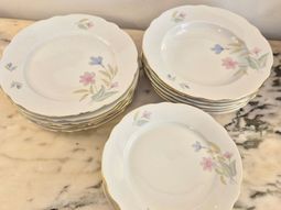 la fabrica argentina de platos de porcelana como los de la abuela abrio retiros voluntarios por la crisis la fabrica argentina de platos de porcelana como los de la abuela abrio retiros voluntarios por la crisis