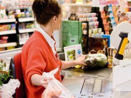 Empleados de Comercio lograron un aumento salarial: los detalles del acuerdo