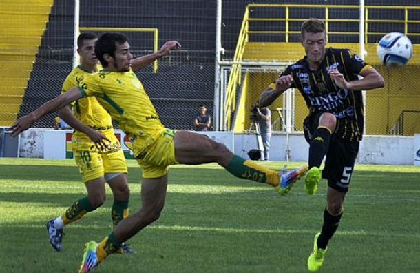 Olimpo y Defensa igualaron en Bahía Blanca