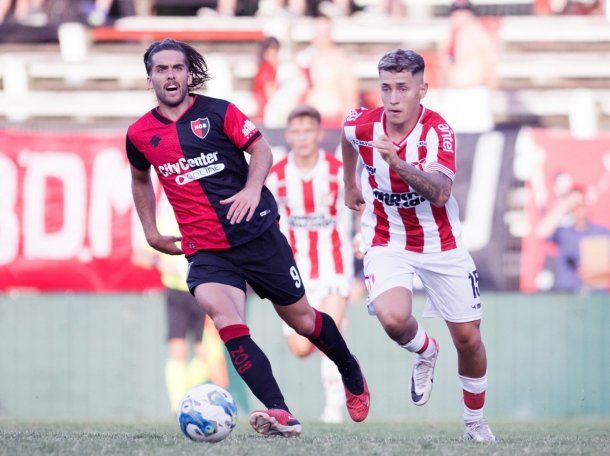 Serie Río de La Plata: Newells perdió por penales con River de Uruguay