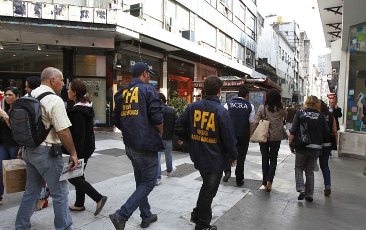 Fuerte operativo por las cuevas en Florida