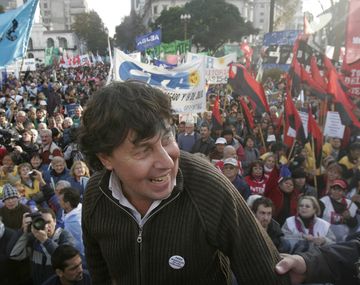 La CTA marcha por salarios y Ganancias en pleno centro porteño