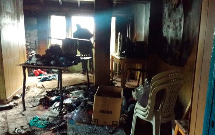 Incendiaron un local del Frente de Todos en Mendoza y denuncian que fue intencional