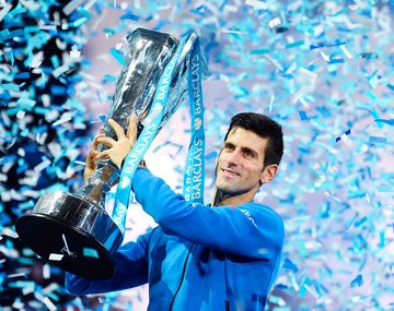 Djokovic venció a Federer y se quedó con el Masters de Londres