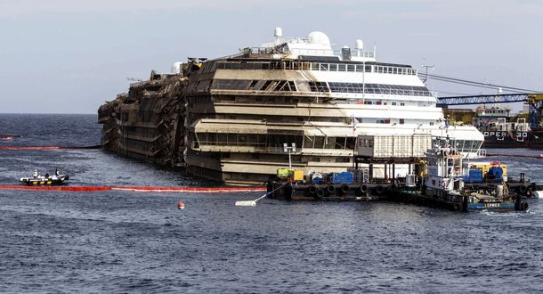 Encontraron restos humanos en el crucero Costa Concordia
