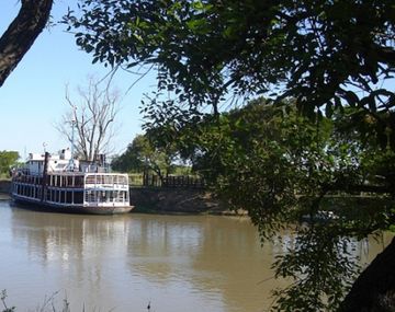 Santa Fe: buscan a un bebé que se cayó a un arroyo mientras jugaba