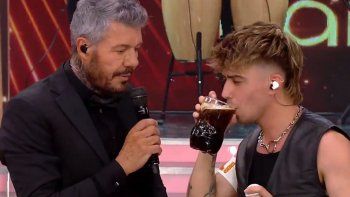 marcelo tinelli le armo un fernet a luck ra en la final de bailando 2023 marcelo tinelli le armo un fernet a luck ra en la final de bailando 2023