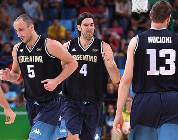 Retiraron las camisetas de Ginóbili y Nocioni en el seleccionado de básquet