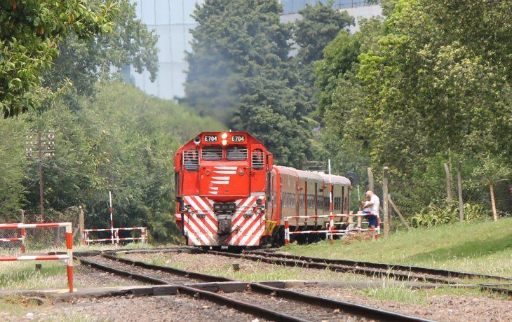 Ferroviarios amenazan con un paro: cuándo y a qué líneas afectaría