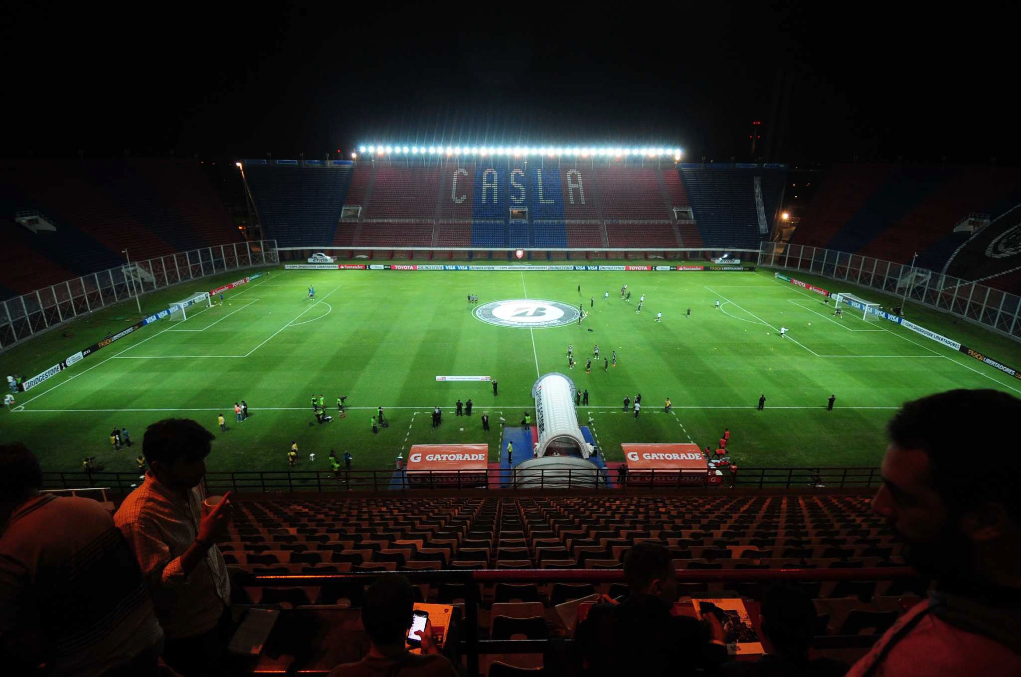 Hinchas de San Lorenzo y Huracán piden un clásico sin violencia