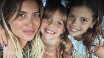 wanda nara dio detalles del escandalo con mauro icardi junto a sus hijas: que dijo wanda nara dio detalles del escandalo con mauro icardi junto a sus hijas: que dijo