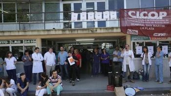 Con las de esta semana los médicos sumarán 12 jornadas de medidas de fuerza en un conflicto que se inició hace ya 16 semanas Con las de esta semana los médicos sumarán 12 jornadas de medidas de fuerza en un conflicto que se inició hace ya 16 semanas