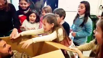 La emotiva sorpresa de un militar español a su hija La emotiva sorpresa de un militar español a su hija