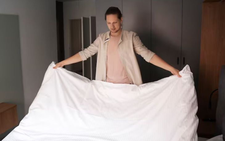 Según este tip viral, doblar sábanas es más fácil de lo que piensas.&nbsp;