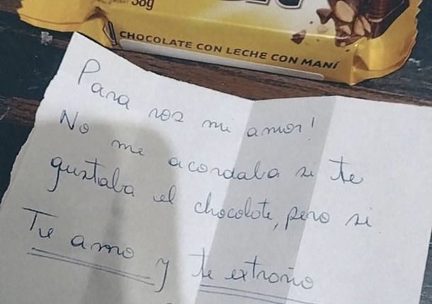 Respondió una carta de amor con un te amo amigo y es viral