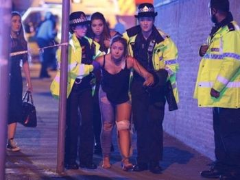 Explosión en un recital de Ariana Grande - Crédito: @EliuNuila