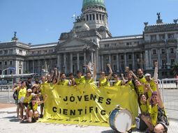 Becarios Conicet exigen recomposición salarial. Foto: Facebook. Becarios Conicet exigen recomposición salarial. Foto: Facebook.