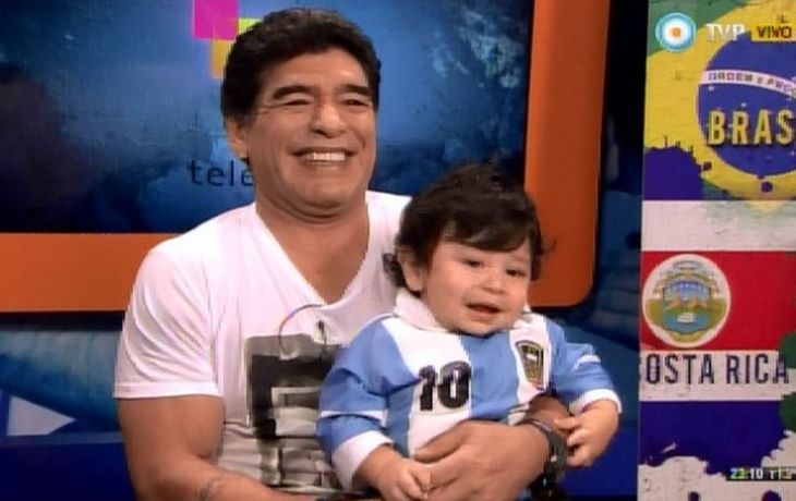 Maradona regresa al país para arreglar asuntos pendientes