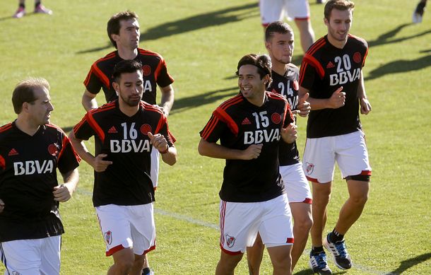 Gallardo sigue cambiando y no da pistas de cara al Superclásico