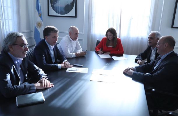 Nación traspasó a la Provincia y la Ciudad la jurisdicción sobre Edenor y Edesur
