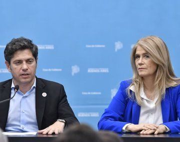 Con críticas a Milei