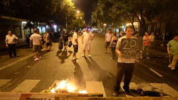 murio el hombre baleado por un policia cuando protestaba murio el hombre baleado por un policia cuando protestaba