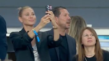 Cholo Simeone, a puro baile en la previa de Selección Argentina vs. Cabo Verde por el Mundial 2026. Cholo Simeone, a puro baile en la previa de Selección Argentina vs. Cabo Verde por el Mundial 2026.
