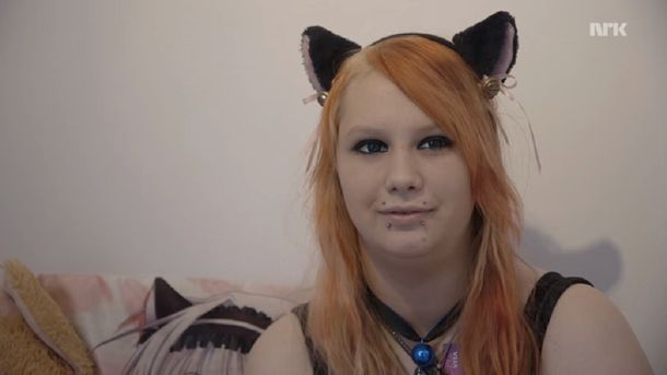 Una joven noruega asegura que es un gato en un cuerpo humano