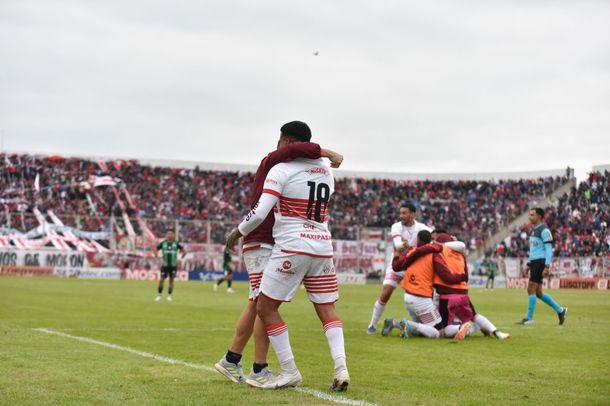 El golazo con el que Deportivo Morón le ganó el clásico a Nueva Chicago