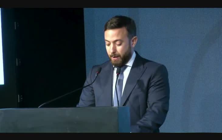 Agustín Laje lanzó la Fundación Faro: Formar los cráneos de mañana