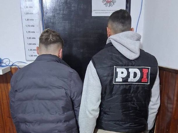 El detenido es Fausto G., un joven de 20 años que manejaba el auto El detenido es Fausto G., un joven de 20 años que manejaba el auto