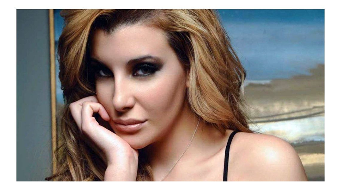 El explosivo escote con el que Charlotte Caniggia mostró de más