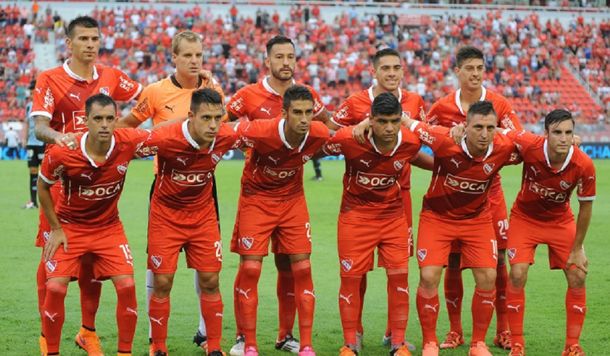 El Ruso Rodríguez denuncia que no tiene ni pelotas para entrenar en Independiente