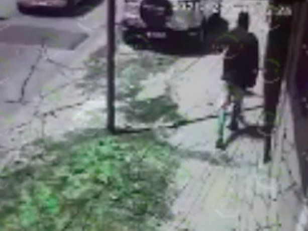 San Miguel: le robaron a mano armada la camioneta a una concejala en la puerta de su casa