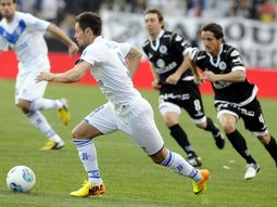 un regreso fallido: mauro zarate debuto y se desgarro un regreso fallido: mauro zarate debuto y se desgarro