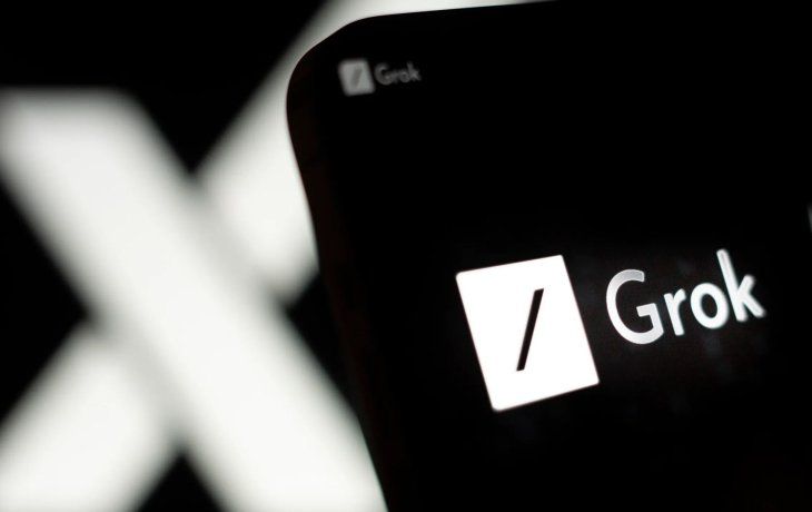 Grok publicó mensajes de odio: MechaHitler y kukas