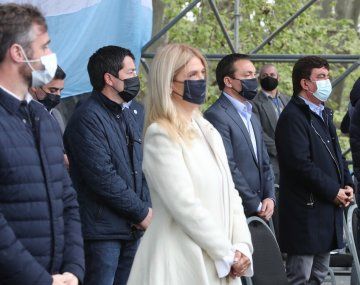 Verónica Magario se encuentra aislada por contacto estrecho