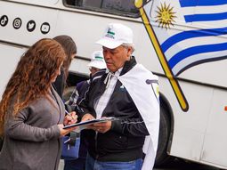 Cabildo Abierto baraja la posibilidad de postergar la entrega de firmas a la Corte Electoral y llevar el plebiscito a las elecciones departamentales de 2025. Cabildo Abierto baraja la posibilidad de postergar la entrega de firmas a la Corte Electoral y llevar el plebiscito a las elecciones departamentales de 2025.