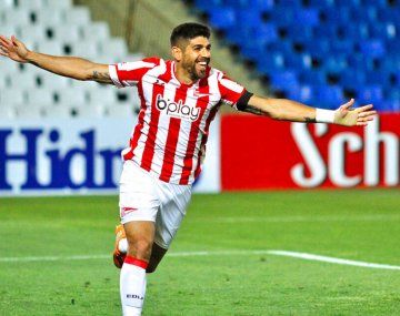 Leandro Díaz contra Scaloni porque no lo convoca: No mira el fútbol argentino