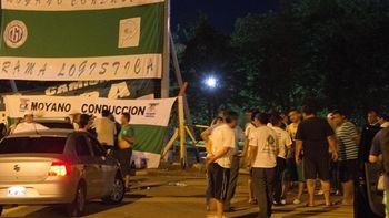 moyano bloquea otro supermercado en cordoba moyano bloquea otro supermercado en cordoba