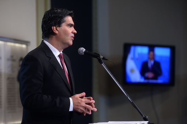 El Gobierno exige que los docentes den clases durante la negociación paritaria