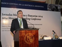 vanoli: si alguien suena con una corrida cambiaria, no lo va a lograr vanoli: si alguien suena con una corrida cambiaria, no lo va a lograr