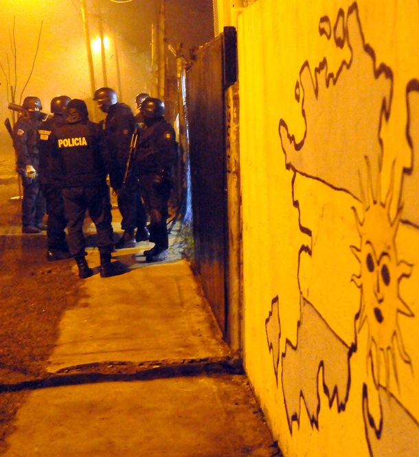 Desbaratan banda que actuaba disfrazada de policías en el oeste bonaerense