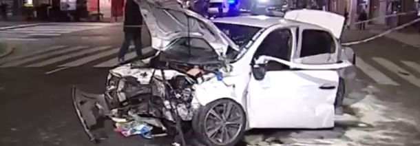 Un policía alcoholizado provocó un choque múltiple en Corrientes y Medrano