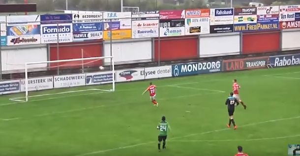 El delantero se confió y protagonizó una jugada ridícula