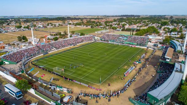 Postergaron el partido entre Sarmiento y Barracas Central por la muerte del utilero