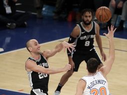 ¿sin querer queriendo? mira lo que dijo ginobili sobre la jugada de la que todos hablan ¿sin querer queriendo? mira lo que dijo ginobili sobre la jugada de la que todos hablan