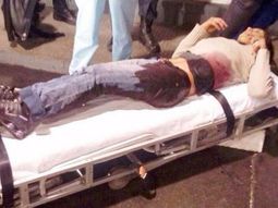 Apuñaló a su mujer y la encerró en su casa para que se desangrara