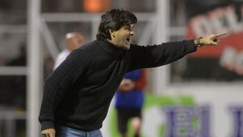 se fue forestello de olimpo y mas de la mitad de los equipos cambiaron de dt durante la superliga se fue forestello de olimpo y mas de la mitad de los equipos cambiaron de dt durante la superliga