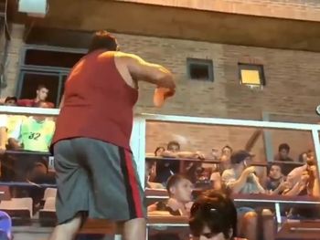 El hincha, completamente fuera de sí